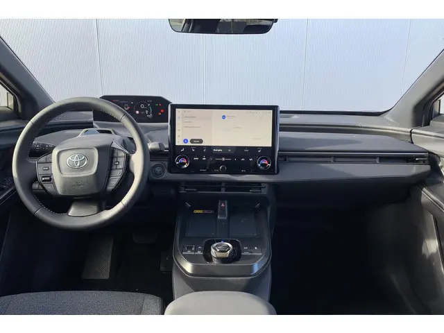 Toyota bZ4X Dynamic 73 kWh 2026 Elektrisch 12