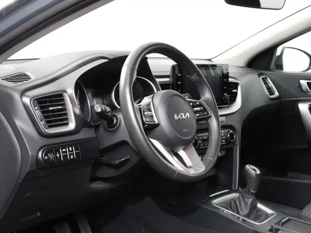 Kia XCeed 1.0 T-GDi 120pk ComfortLine 2023 Benzine 2