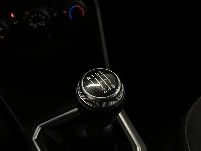 Dacia Sandero Stepway 1.0 TCe 90 Comfort 2023 Benzine 32