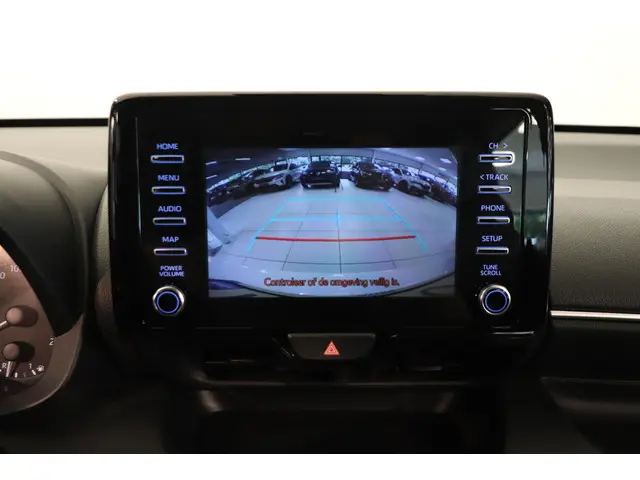 Toyota Yaris 1.5 Hybrid Active 2022 Hybride Benzine 14
