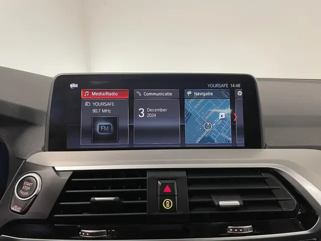 BMW X3 xDrive20i High Executive 2019 Benzine 23