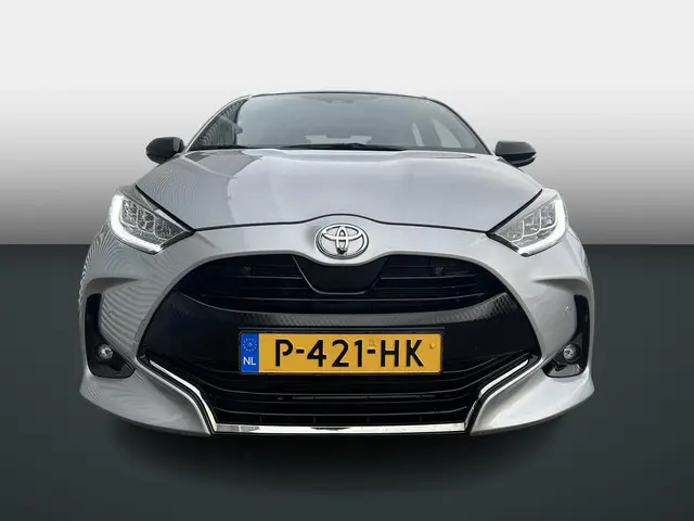 Toyota Yaris 1.5 VVT-i Executive 2022 Benzine 4