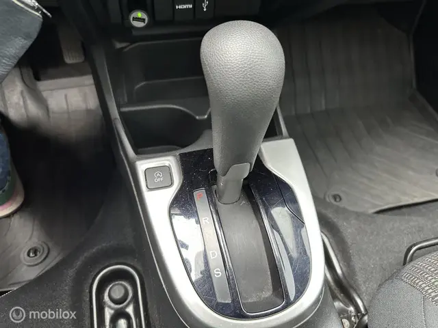 Honda Jazz 1.3 i-VTEC Comfort/AUT/NAVI 2016 Benzine 19