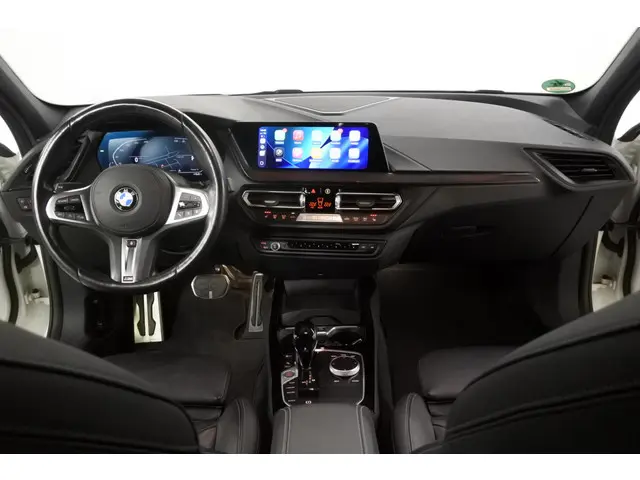 BMW 1 Serie 120iA M-Sport+ 2023 Benzine 9