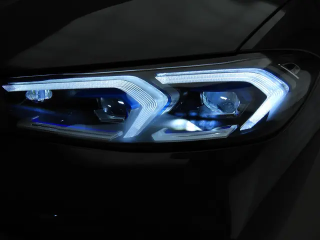 BMW 3 Serie Touring 330e 2024 Hybride Benzine 25