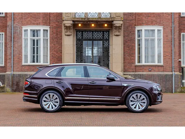 Bentley Bentayga 3.0 V6 Hybrid 2022 Hybride Benzine 113