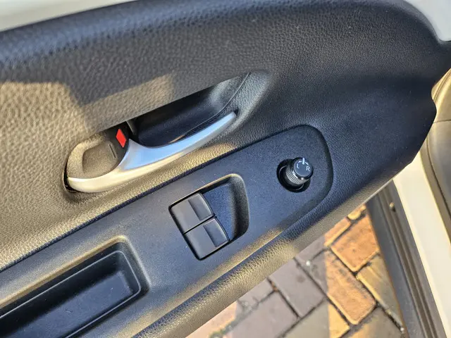 Toyota Aygo X 1.0 VVT-i S-CVT Play,Automaat 2025 Benzine 15