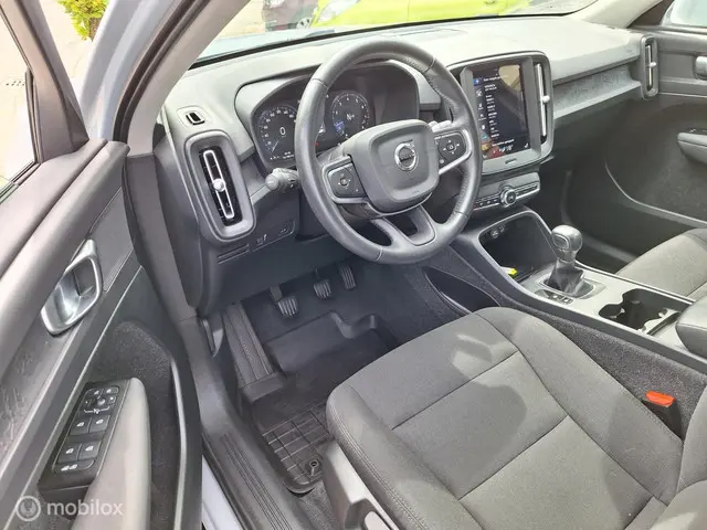 Volvo XC40 1.5 T2 MOMENTUM 2021 Benzine 15
