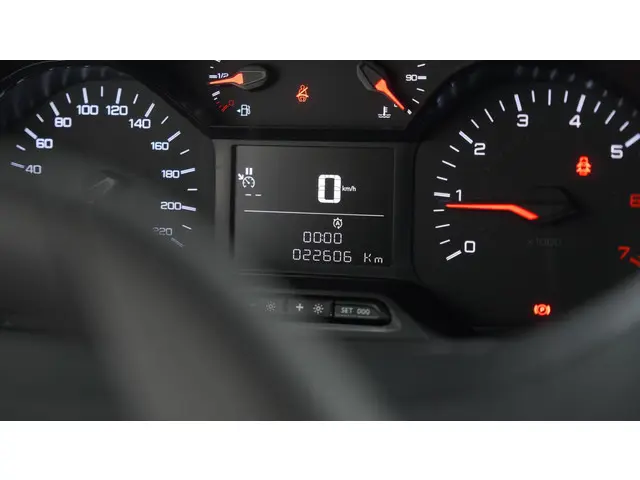 Peugeot Partner 1.5 BlueHDi 100 S&S L1 2024 Diesel 36