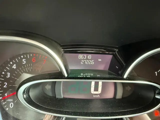 Renault Clio Estate 0.9 TCe Limited 2020 Benzine 11