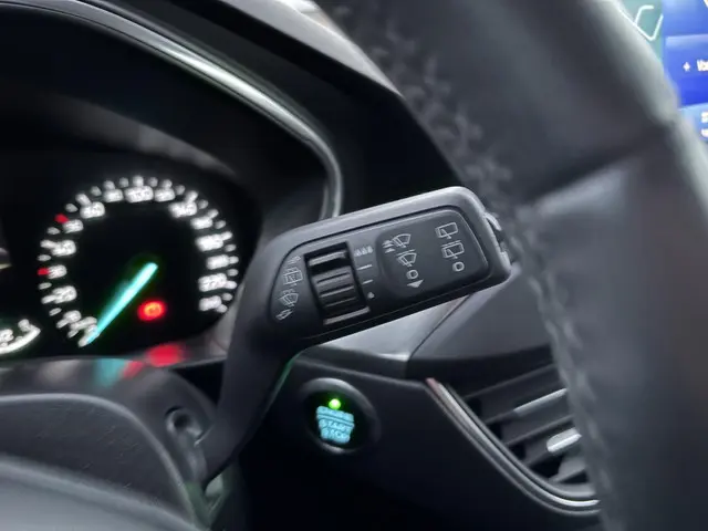 Ford Focus 1.0 EcoBoost Titanium Business 2018 Benzine 26