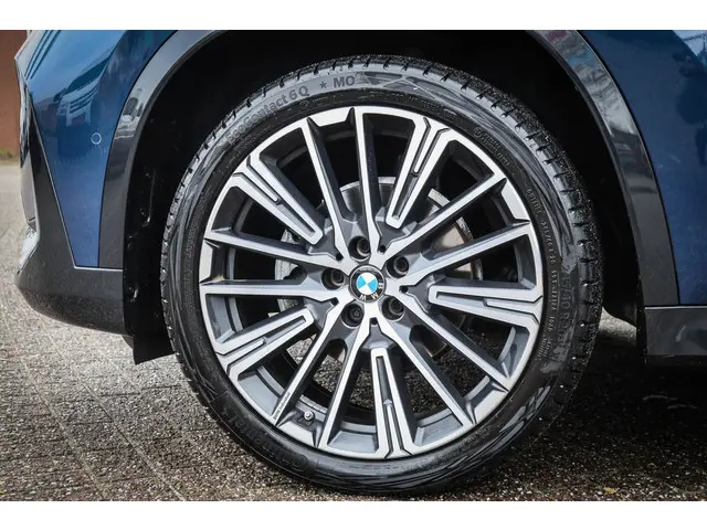 BMW X1 sDrive18i 2022 Benzine 16