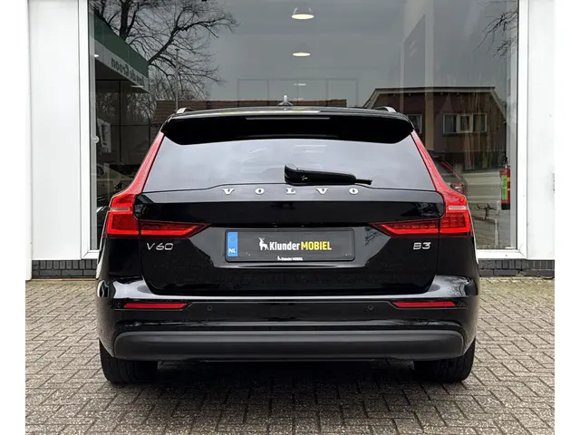 Volvo V60 2.0 B3 Core 2022 Benzine 19