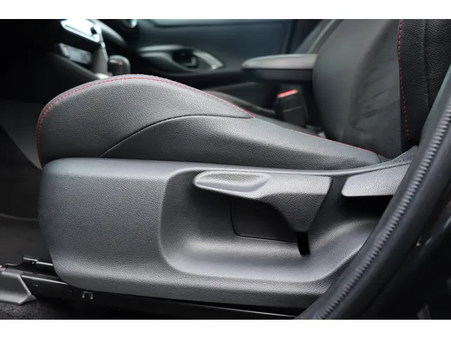 Toyota Yaris 1.5 Hybrid GR Sport 2023 Hybride Benzine 34