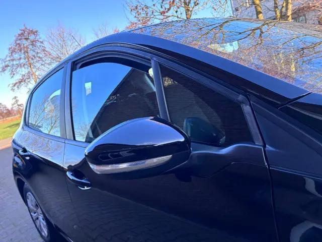 Peugeot 208 1.2 PureTech Active 2017 Benzine 8