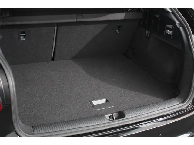 Audi Q2 35 TFSI 150pk S-tronic Prestige 2021 Benzine 28