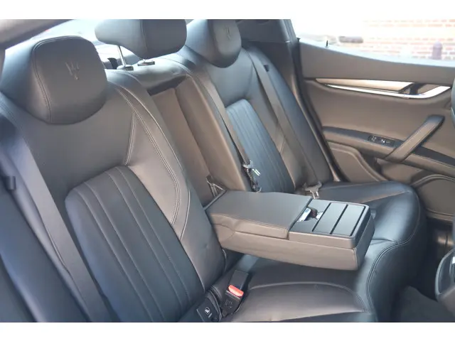 Maserati Ghibli S Q4 2016 Benzine 37