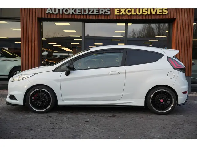 Ford Fiesta 1.6 ST2 2014 Benzine 5