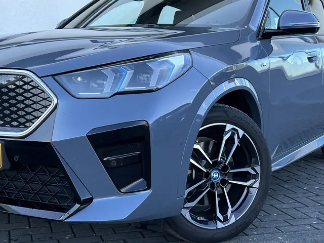 BMW iX2 xDrive30 67 kWh 2024 Elektrisch 9