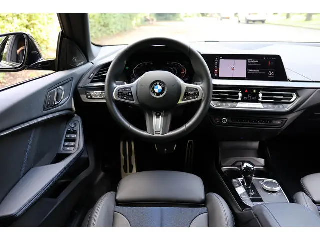 BMW 2 Serie 218i Gran Coupé M-Sport 2024 Benzine 14