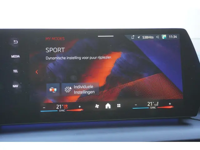 BMW 1 Serie 120 2026 Benzine 21