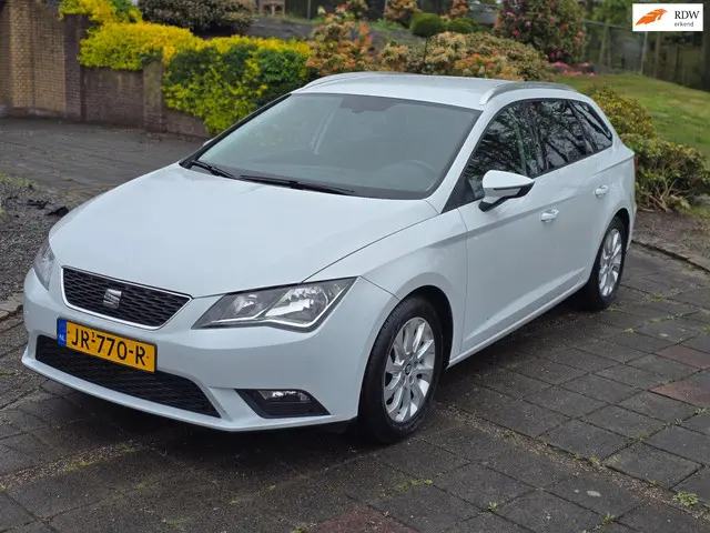 SEAT Leon ST 1.0 EcoTSI Style Connect 2016 Benzine