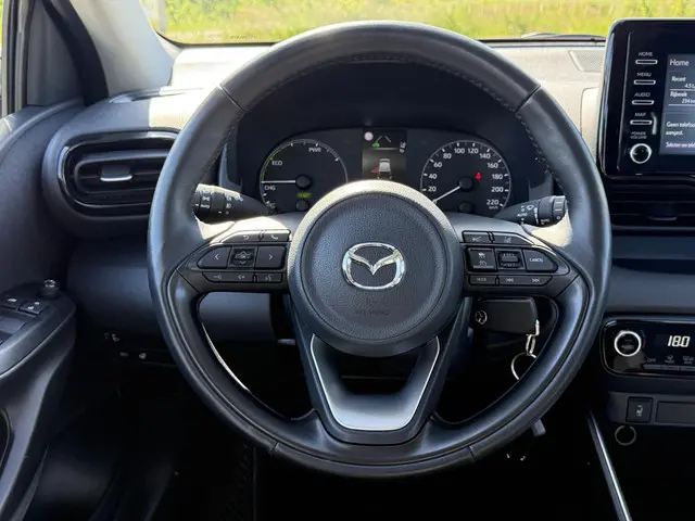 Mazda 2 Hybrid 1.5 Pure 2023 Hybride Benzine 7