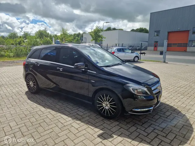 Mercedes-Benz B-Klasse 180 2012 Benzine 7