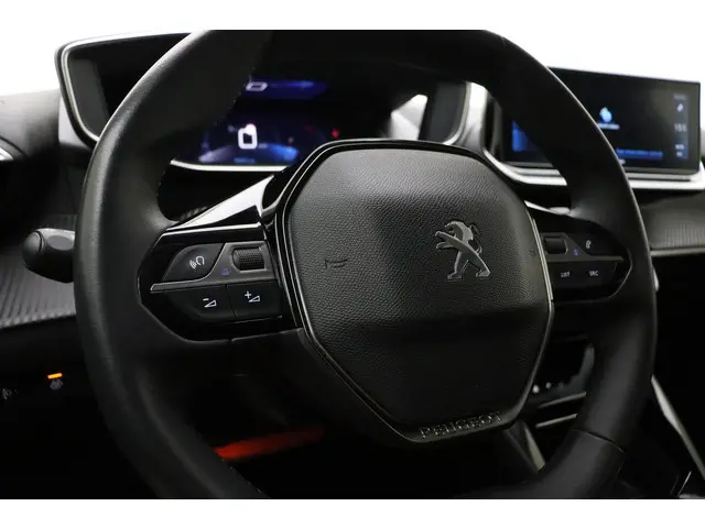 Peugeot 2008 1.2 PureTech Allure Pack 2022 Benzine 28