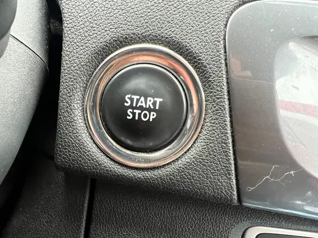 Renault Scénic Xmod 1.2 TCe Bose Navi Pano 2014 Benzine 3