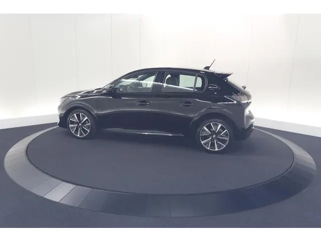 Peugeot 208 PureTech 130 EAT8 GT-Line 2020 Benzine 70