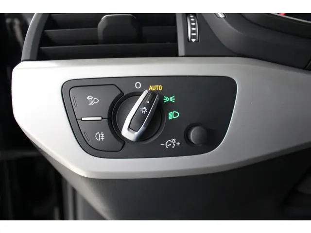 Audi A4 Avant 35 TFSI Pro Line 2019 Hybride Benzine 13