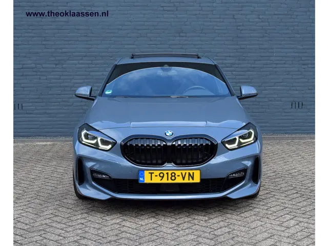 BMW 1 Serie 120i 2023 Benzine 11