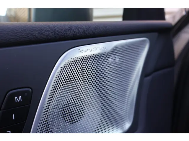 Volvo XC60 T8 AWD Inscription 2021 Hybride Benzine 40