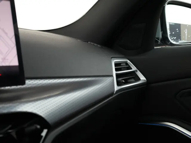 BMW 3 Serie 330e 2026 Hybride Benzine 40