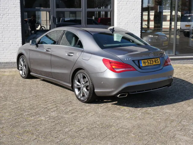 Mercedes-Benz CLA 200 Leder Xenon Pdc Led 2013 Benzine 2