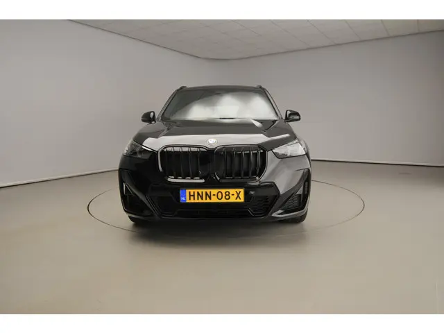 BMW X1 sDrive18i 2025 Benzine 5
