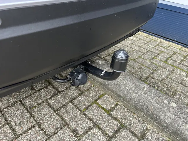 Peugeot 2008 1.2 Turbo 100 PK Allure 2024 Benzine 8