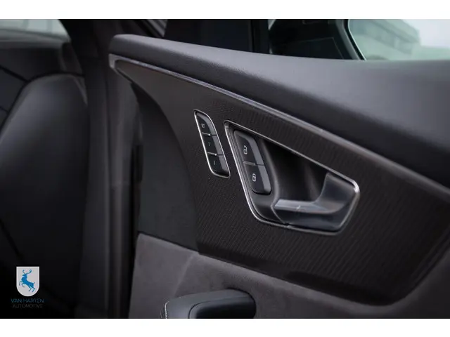 Audi Q8 4.0 TFSI RS Q8 quattro 2024 Benzine 45