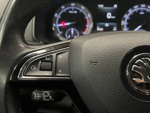 Škoda Karoq 1.0 TSI Business Edition 2019 Benzine 20