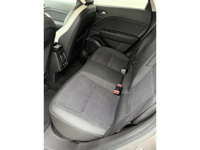 Renault Captur 1.0 TCe 100 Intens 2020 Benzine 4