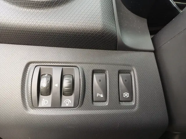 Renault Clio Estate 0.9 TCe Dynamique 2014 Benzine 34