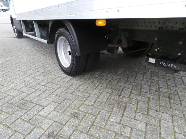 Iveco Daily 35C16 Bakwagen+laadklep 2019 Diesel 18
