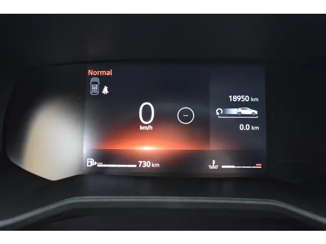 Renault Clio TCe 90 GPF evolution 2024 Benzine 15