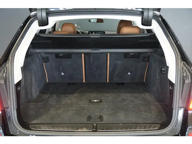 BMW 5 Serie Touring 530i xDrive Executive 2017 Benzine 28