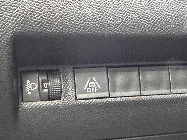 Peugeot e-2008 EV Active Pack 50 kWh 2021 Elektrisch 15