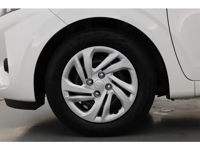 Hyundai i10 1.0 Comfort 2023 Benzine 29