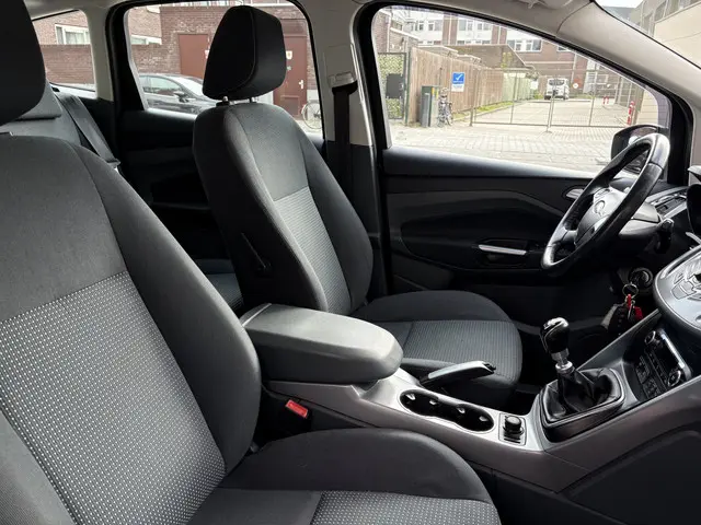 Ford C-MAX 1.0 Trend 2014 Benzine 9