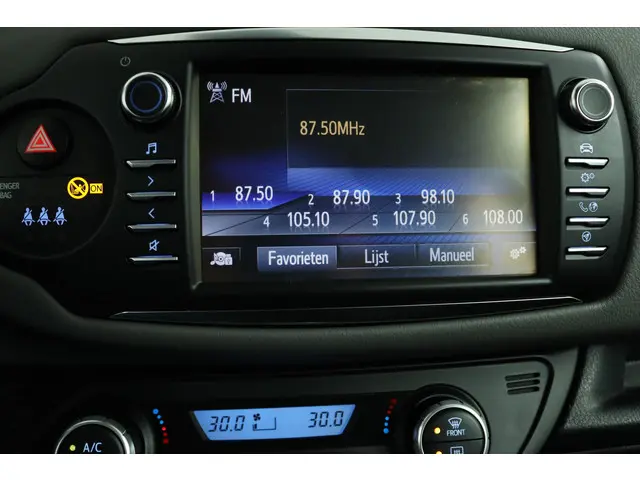 Toyota Yaris 1.5 Hybrid Active 2020 Hybride Benzine 8