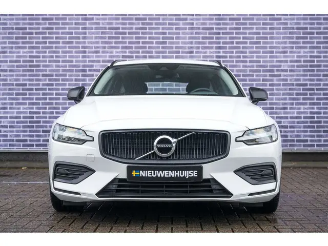 Volvo V60 2.0 B3 Momentum Advantage 2020 Benzine 4